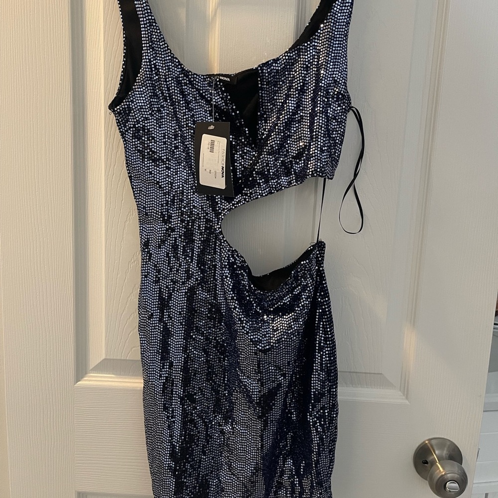 Fashion Nova sequence dress blue size Medium